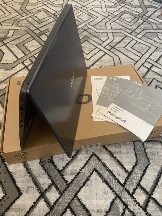 Acer i5 10210u MX230 8/256/1000