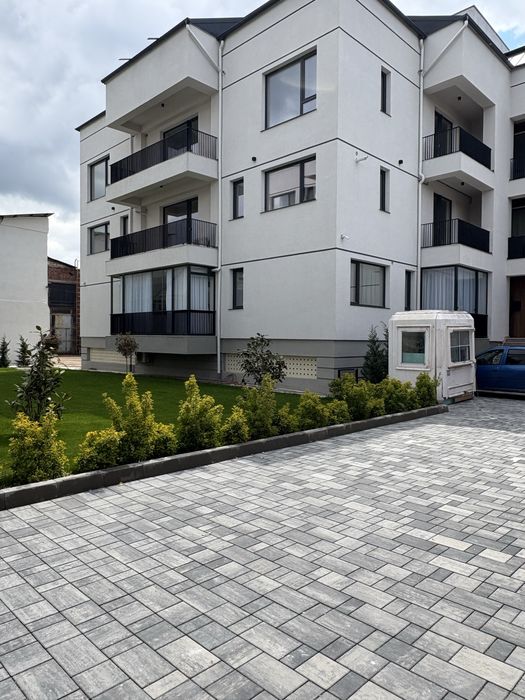 Apartament nou cu boxa si parcare subterana -120 mp