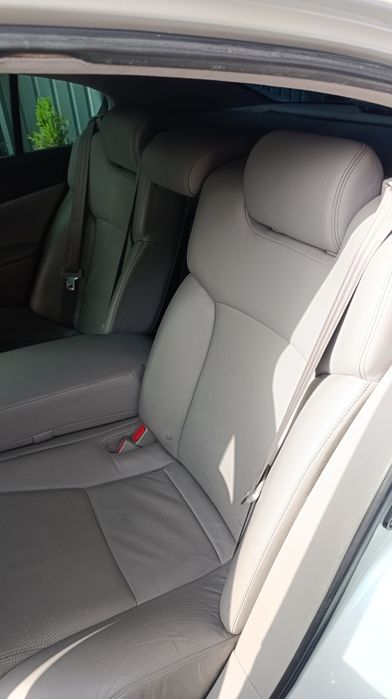Лексус GS300 Белый перламутр