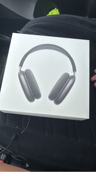 Продам наушники Airpods max 1