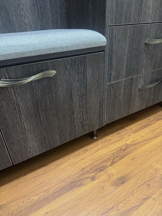 Прихожая коричневая