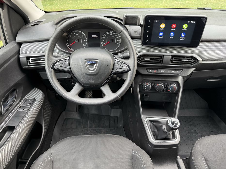 Dacia Sandero model Confort doar 33.000 km  Benzină 1.0 Tce Turbo 90 CP  Euro 6