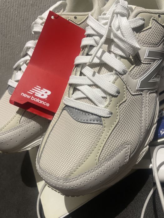 NEW BALANCE (оригинал). Новые, 40,5-й размер.