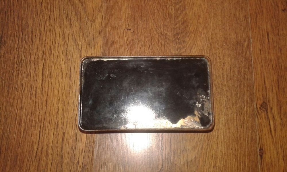 Стара метална кутия Гритцнеръ