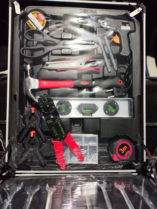 Набор инструментов универсальный