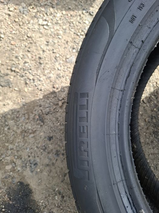 Vand 2 anvelope 285 45 20 pireli bune de vara dot 2022
