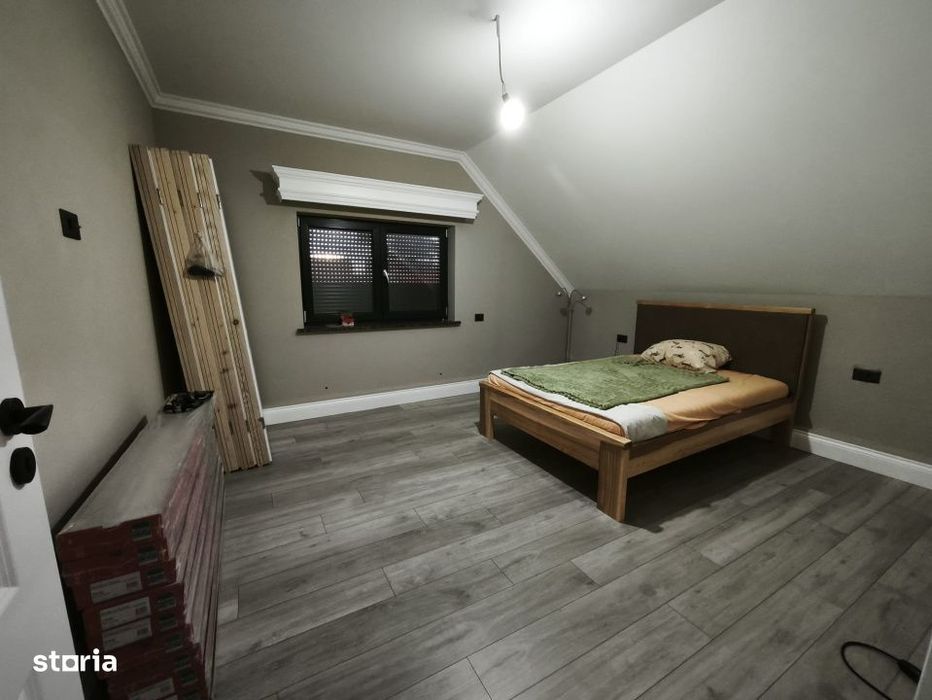 Casa cu 8 camere, 750 mp teren , Radauti