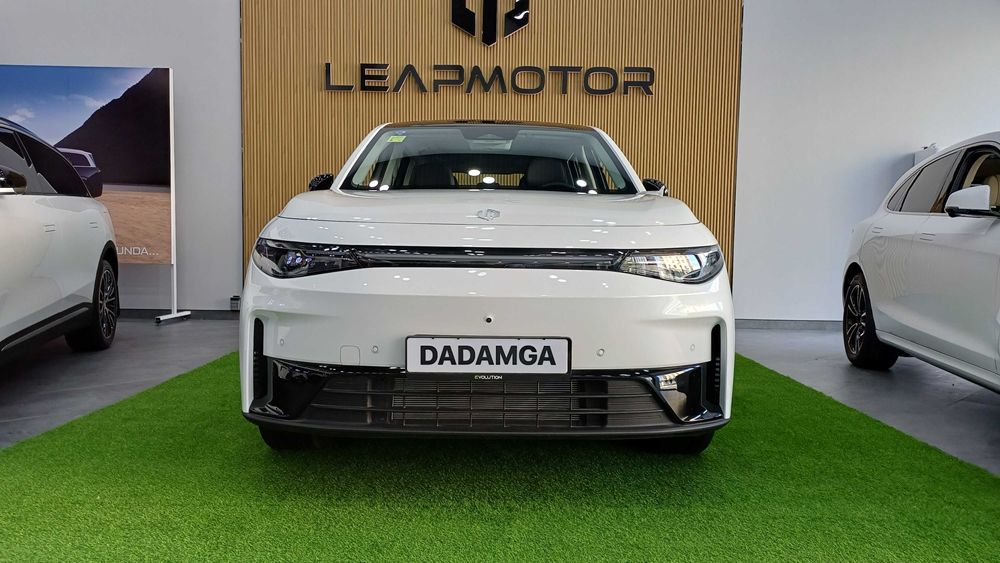 Leapmotor C10 REEV Full Komplektatsiya, Oq Rang, 0 km