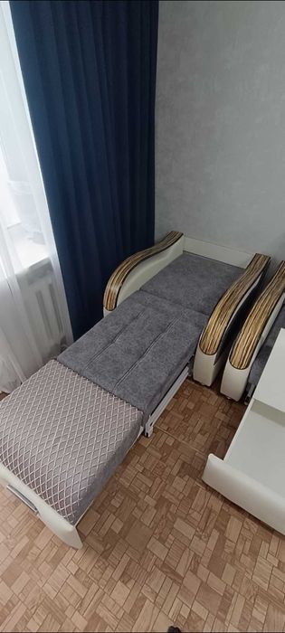 Продам диванс креслом
