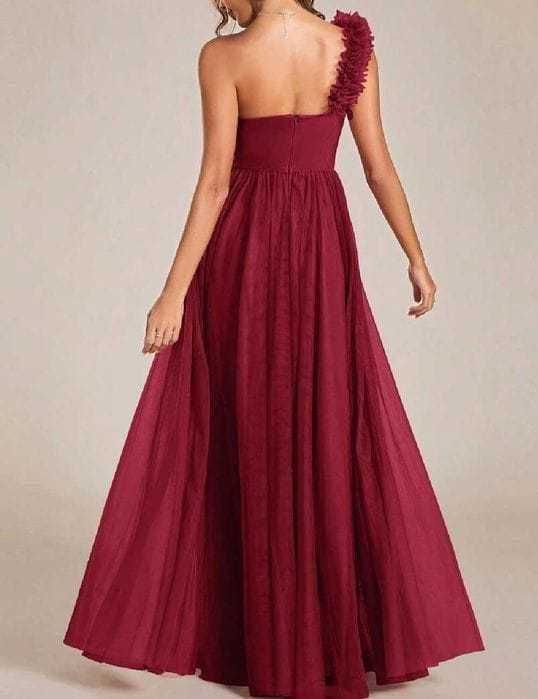 Vând rochie dama eleganta