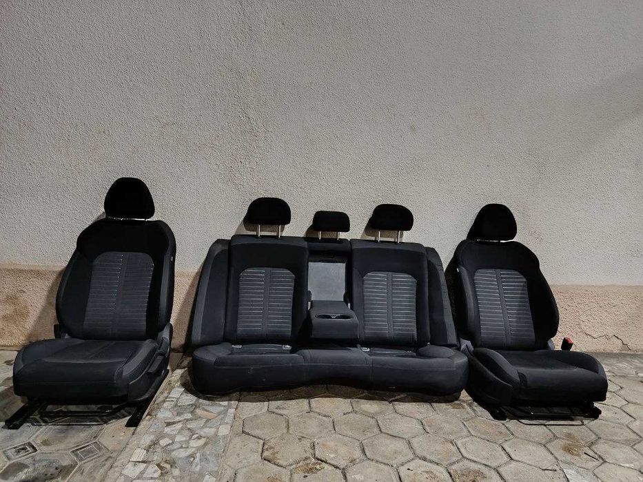 Сиденья Автомобиля KIA K5 не кожа