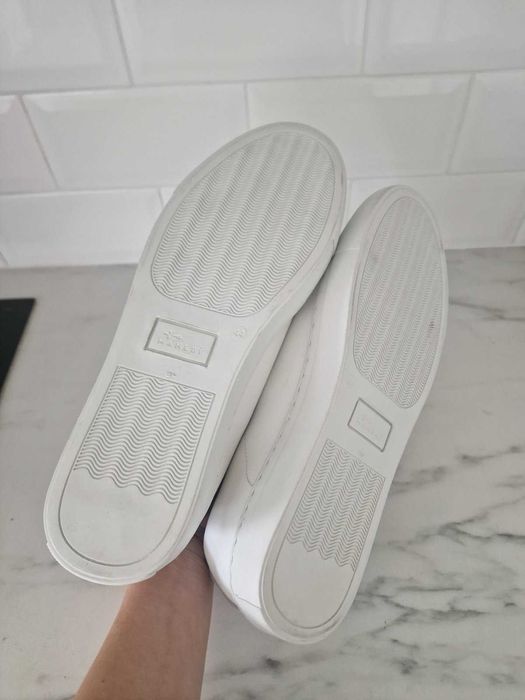 Manebi чисто нови мъжки кожени обувки