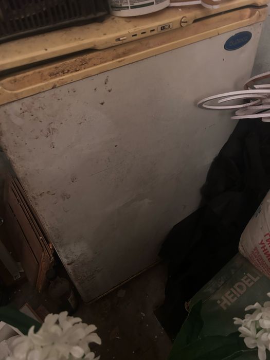 Продам морозилку