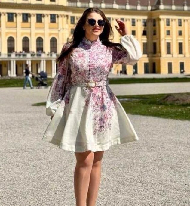 Разкроена рокля Флора