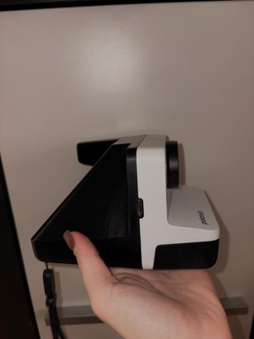 Polaroid aproape nou