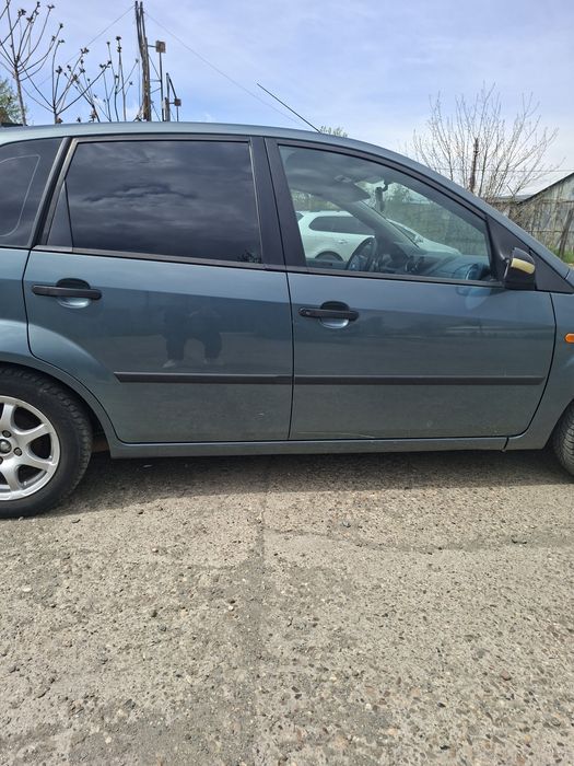 FORD Fiesta 2003 — imagine 2