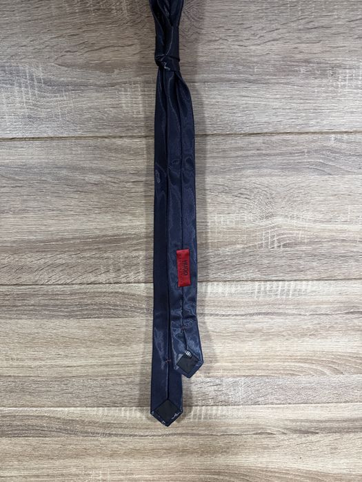 Hugo boss бабочка