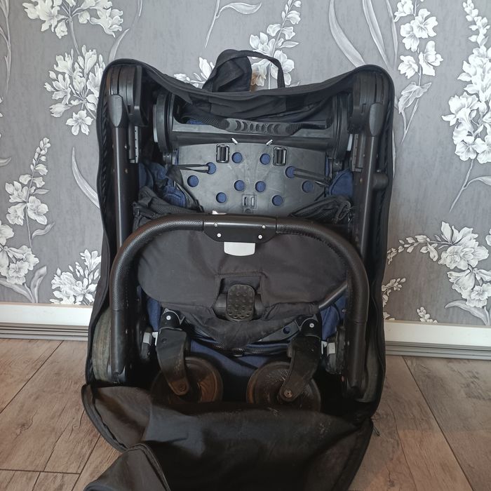 Продам детскую коляску MStar.