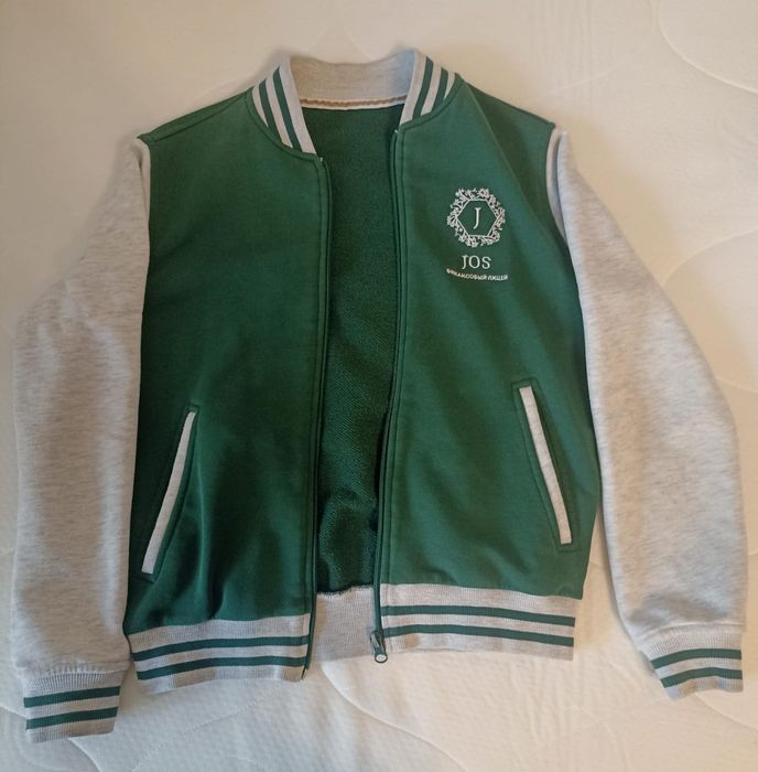 Продам школьную одежду JOS