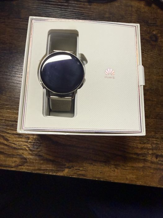 Часовник Huawel watch gt 3 за части