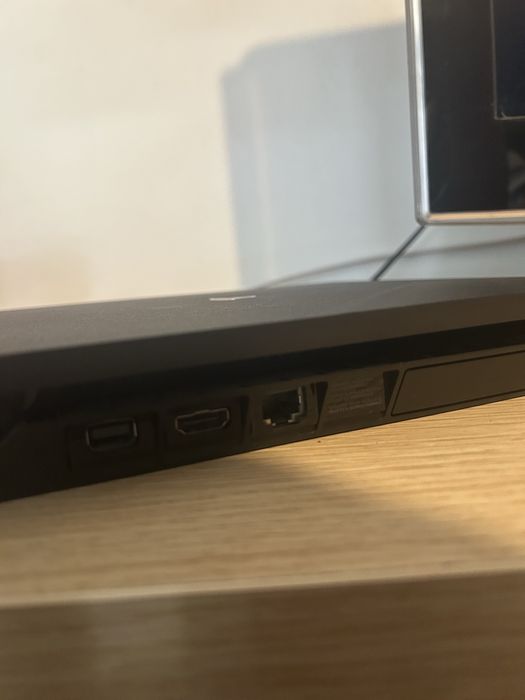 PlayStation 4 Slim