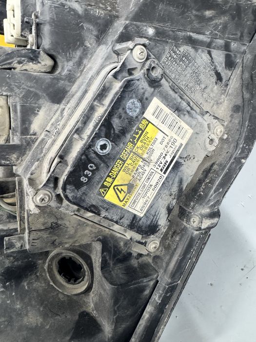 Фары перед на LEXUS продаются