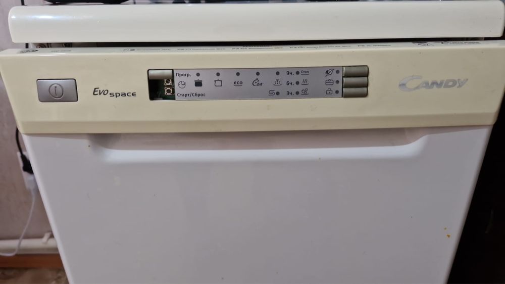 Продам посудомоечную машину Candy