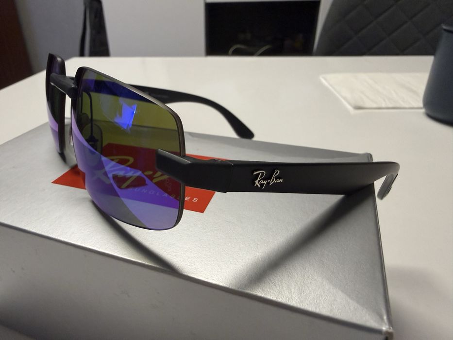 Слънчеви очила Ray Ban уникален модел.