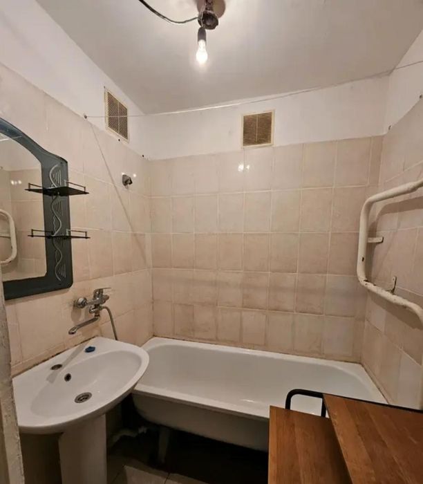 Продам 1 ком. Желтоксан/Абая