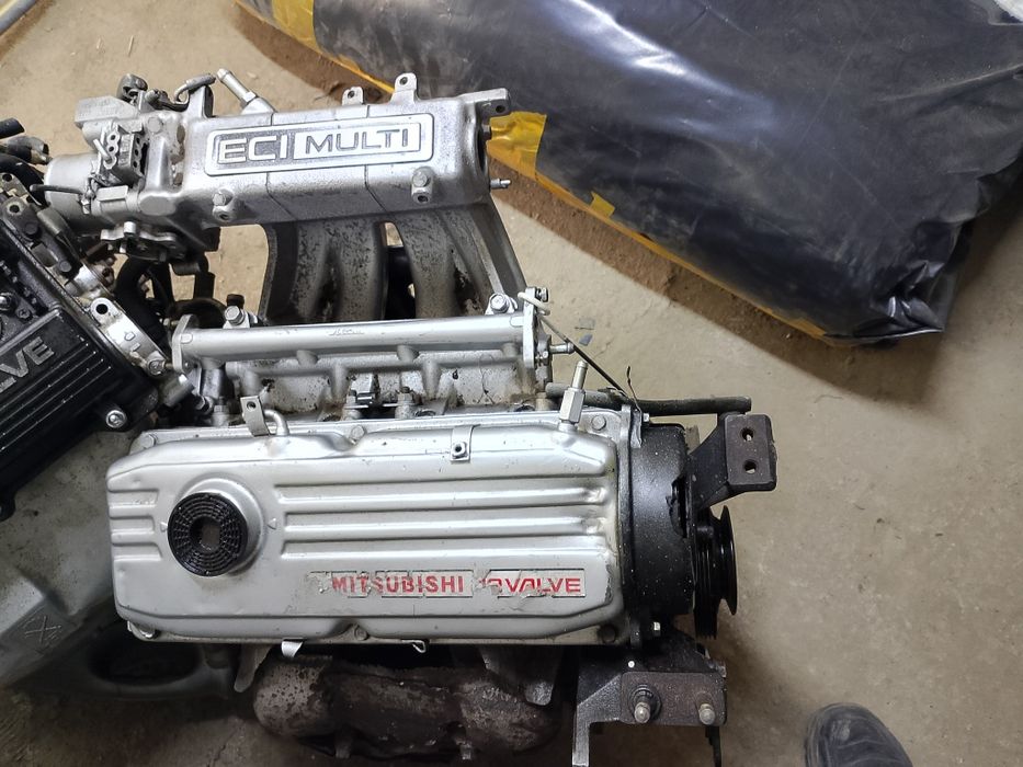 Тайота Мазда Митсубиси мотор бар.