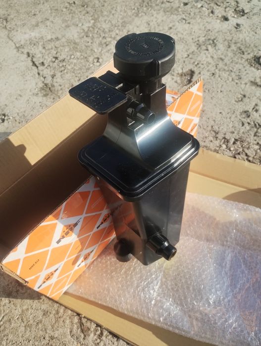 Разширителен съд БМВ,казанче антифриз NRF 454002 BMW E46,X3,X5