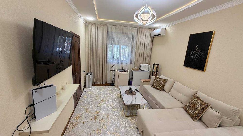 продаеться кв 1*2/5/5 на буз базар