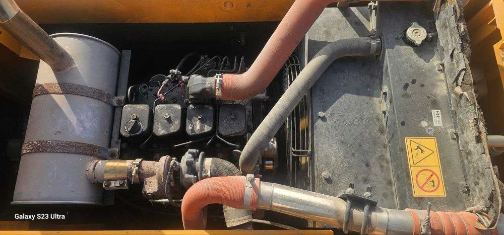 Колёсный экскаватор Hyundai Robex 140W-9S