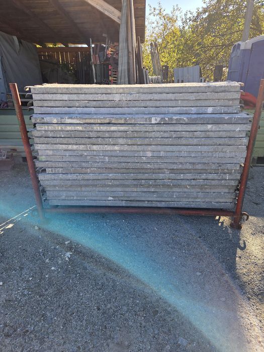 Vând 300 mp schela zincată de 0,75