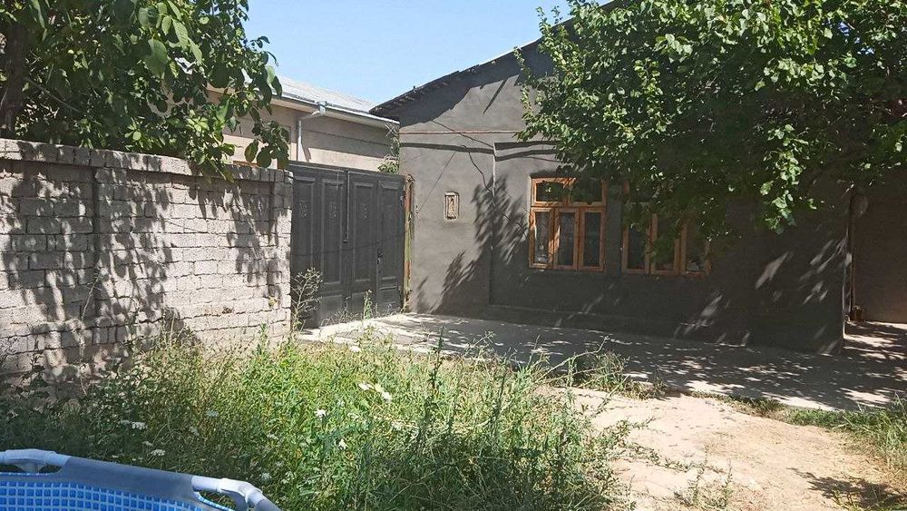 Срочно ховли сотилади