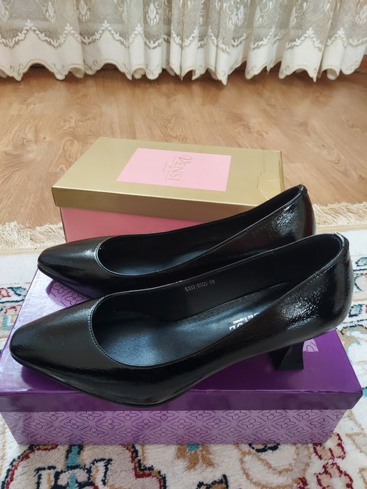 Женская обувь лето-весна.