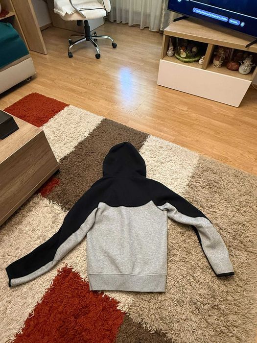 Hanorac Nike Tech