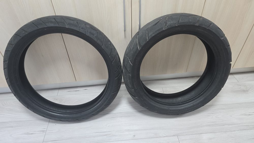 Anvelope moto Continental 120/70 R19 60V și R17