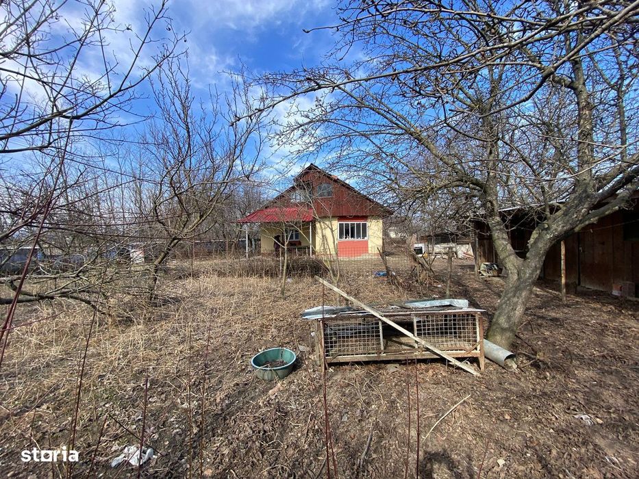 Case 3 camere + 7200 mp teren intravilan Prisecani judetul Iasi