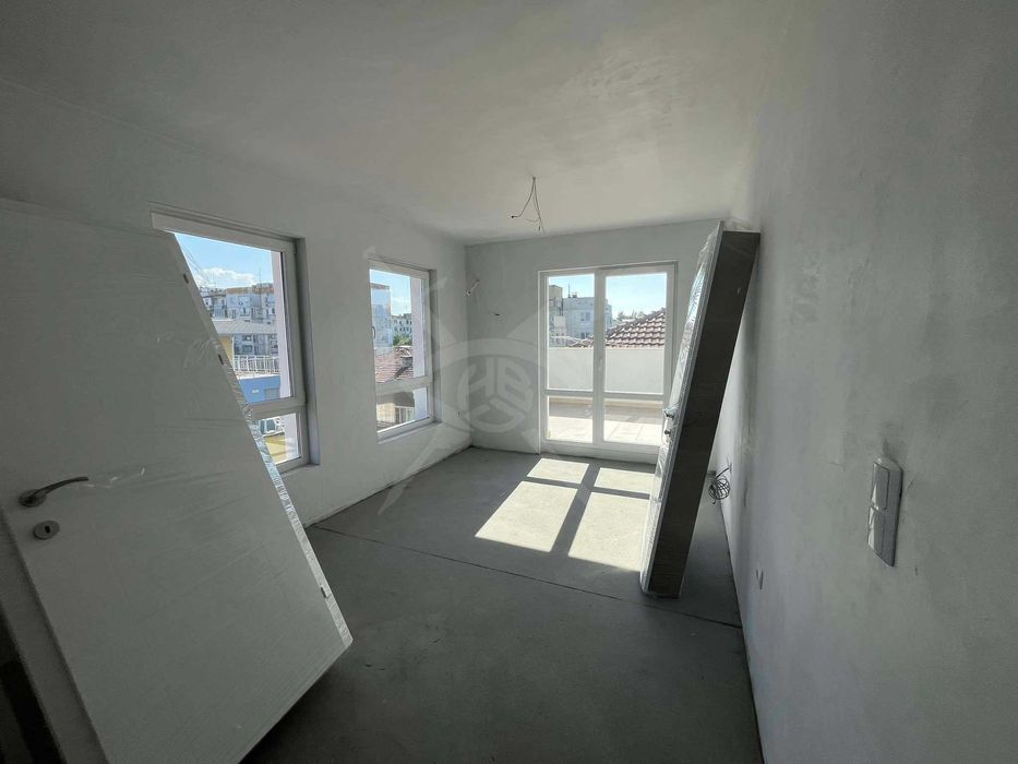 Продава се Тристаен апартамент в Пловдив, Кючук Париж - 127 кв.м за 1200 €/кв.м - Снимка #6