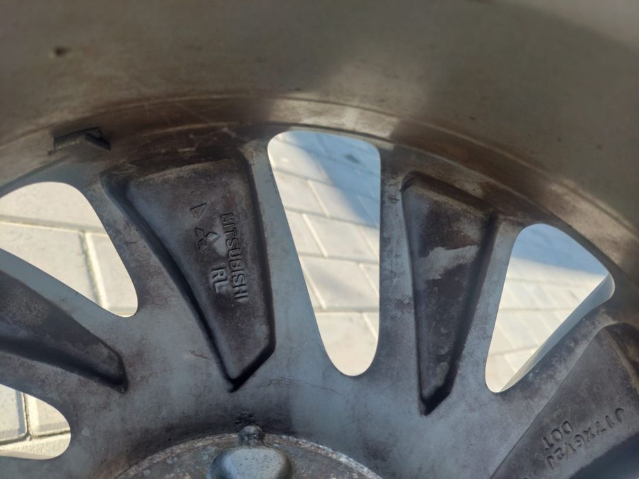 Jante original Mitsubishi 225/55/17