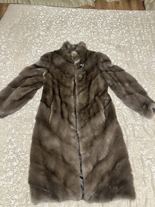 Продам норковую шубу