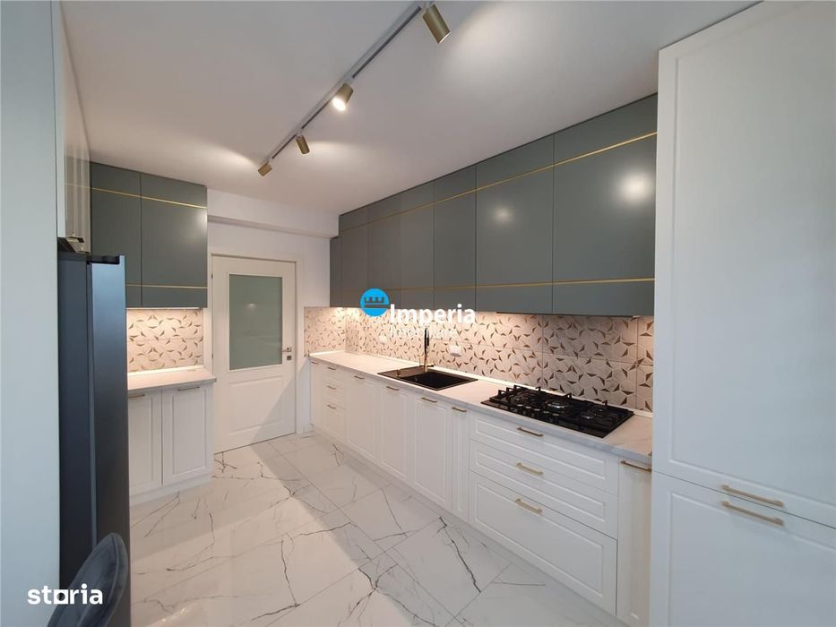 Vanzare Apartament De Lux - 3 Camere Decomandate | Complet Mobilat Si — fotografia 3