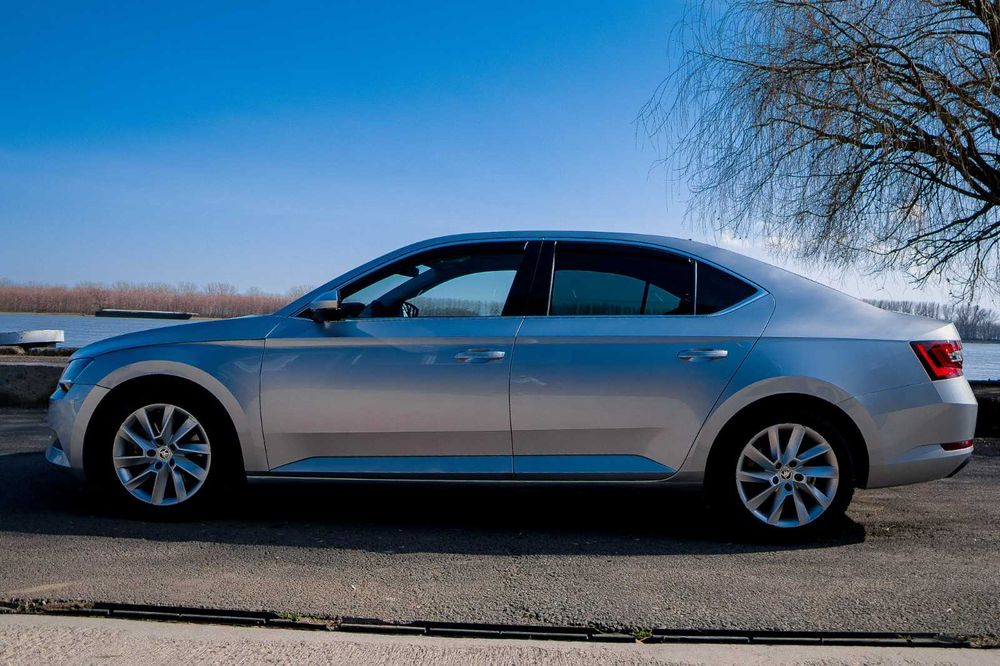 SKODA Superb 2018 — imagine 3