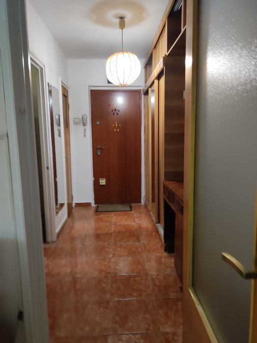 Vânzare Apartament 3 Camere ,Valea Călugărească Nr 4