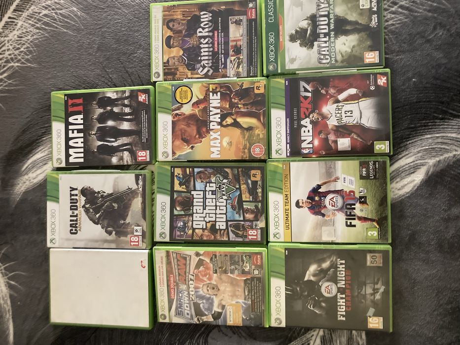 Vand xbox 360 + xbox pro one