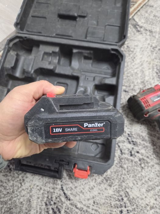 Masina de gaurit cu percutie Panzer