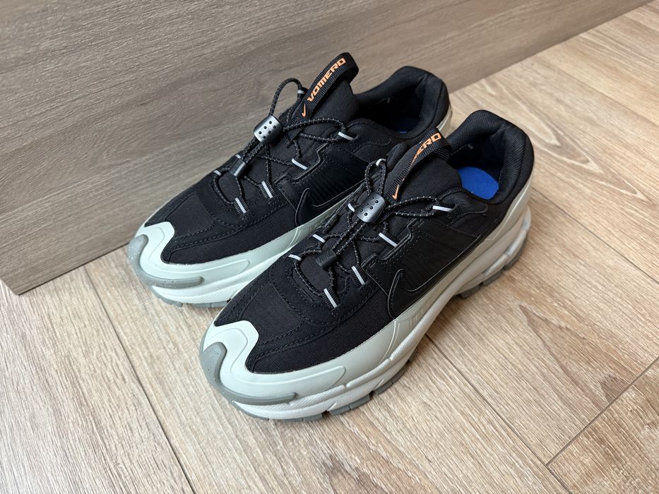 Nike Vomero Roam Black and White