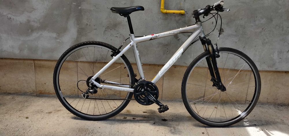 Bicicleta de oras Scott cu roti de 28 inch cadrul de aluminiu