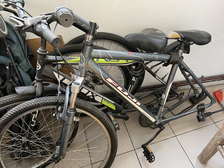 Продам велосипеды оба за 30к